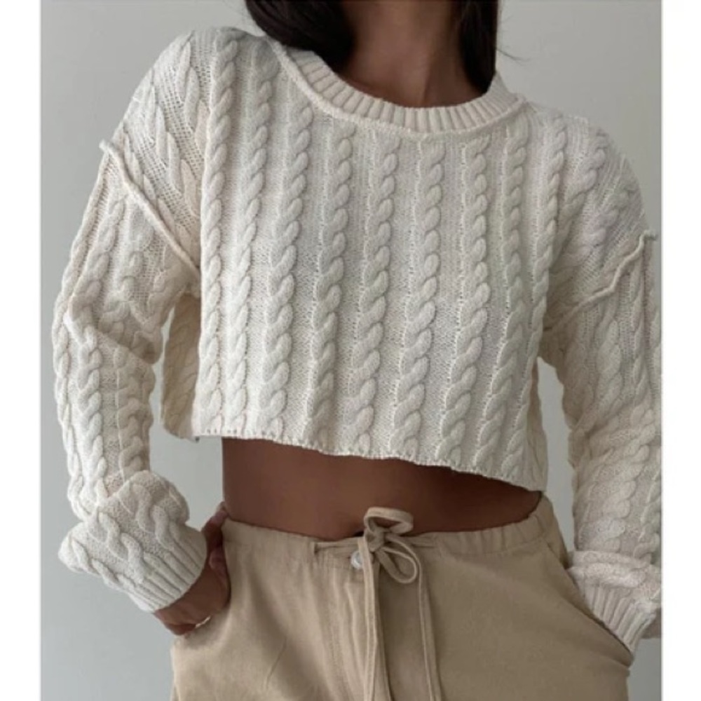 ET CLET Cable Knit Cropped Sweater in Cream